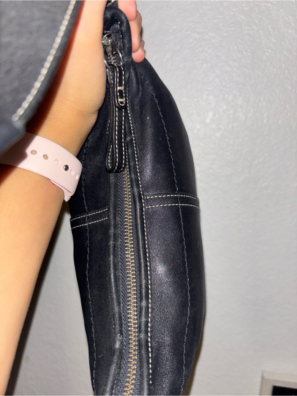 VTG Coach Black Leather Mini Shoulder Bag with White Stitching - Picture 7 of 9